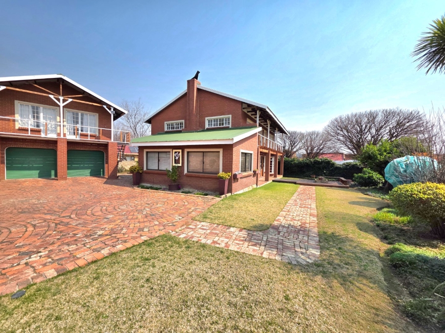 4 Bedroom Property for Sale in La Provance Free State